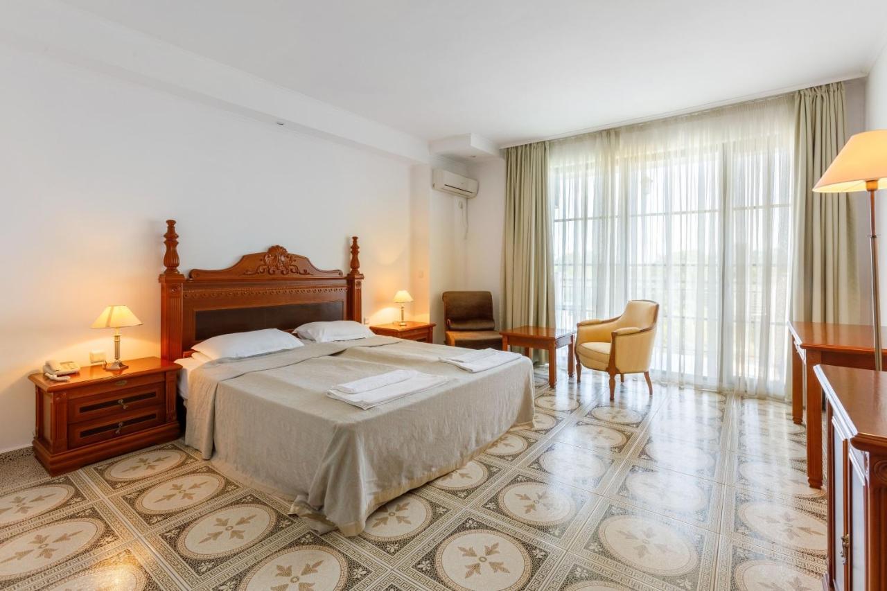 Vita Rama Holistic Hotel And Retreats - Vegan Full Board Obzor Εξωτερικό φωτογραφία